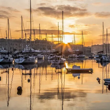 Apartment In Cambridge With Pool Sliema