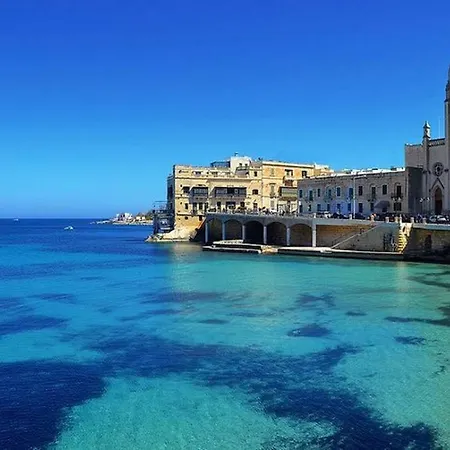 In Cambridge With Pool Sliema