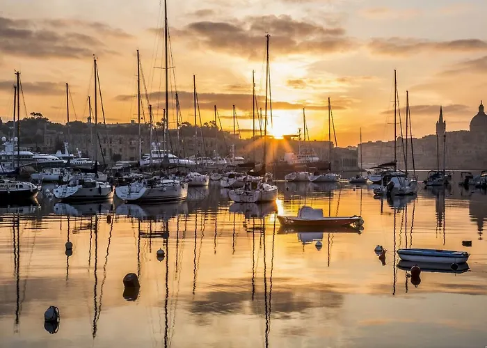 Apartment In Cambridge With Pool Sliema